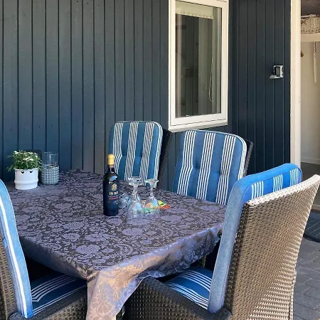 Feriehus 8 Person In Oksb L